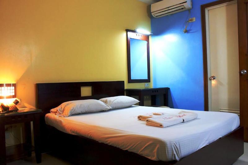 Vista Hotel Recto Manilla Buitenkant foto